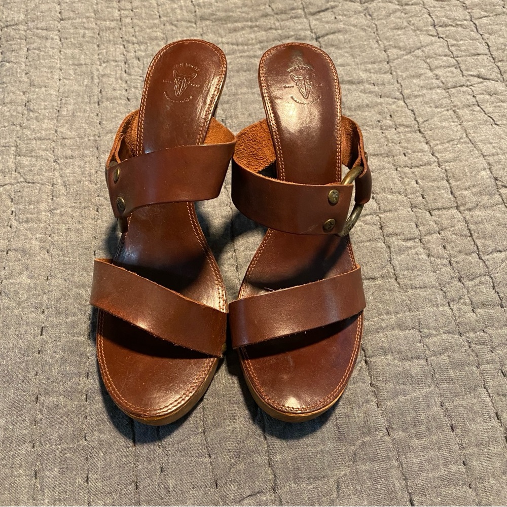Frye Tan Leather Women's Sandals
